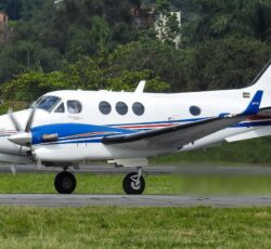 king air c90gtx a venda