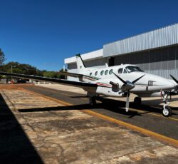 king air c90 a venda