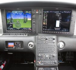 cirrus sr22 a venda