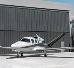 cirrus vision jet a venda