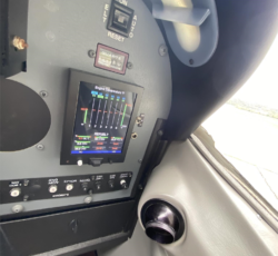 CESSNA 182S SKYLANE 2000