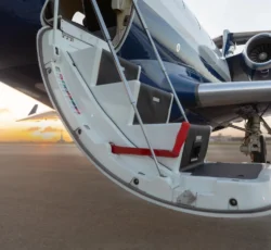 EMBRAER PHENOM 300 2010