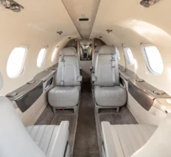 EMBRAER PHENOM 300 2010