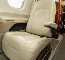 EMBRAER PHENOM 300 2010