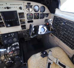 BEECHCRAFT KING AIR C90B 2002