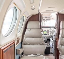 BEECHCRAFT KING AIR C90A 1989