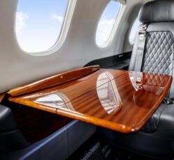 EMBRAER PHENOM 300 2011