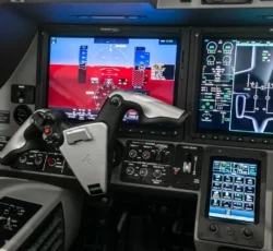 EMBRAER PHENOM 300 2017