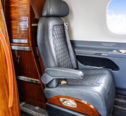 EMBRAER PHENOM 300 2011