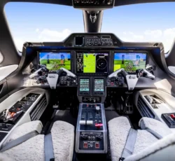 EMBRAER PHENOM 300E 2020