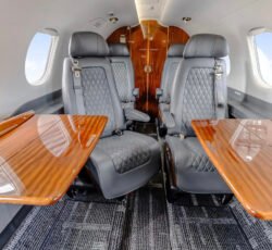 EMBRAER PHENOM 300 2011