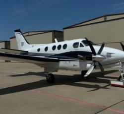 BEECHCRAFT KING AIR C90B 2001