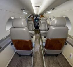 EMBRAER PHENOM 300 2012