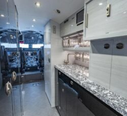 GULFSTREAM G550 2011