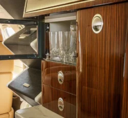 EMBRAER PHENOM 300 2014