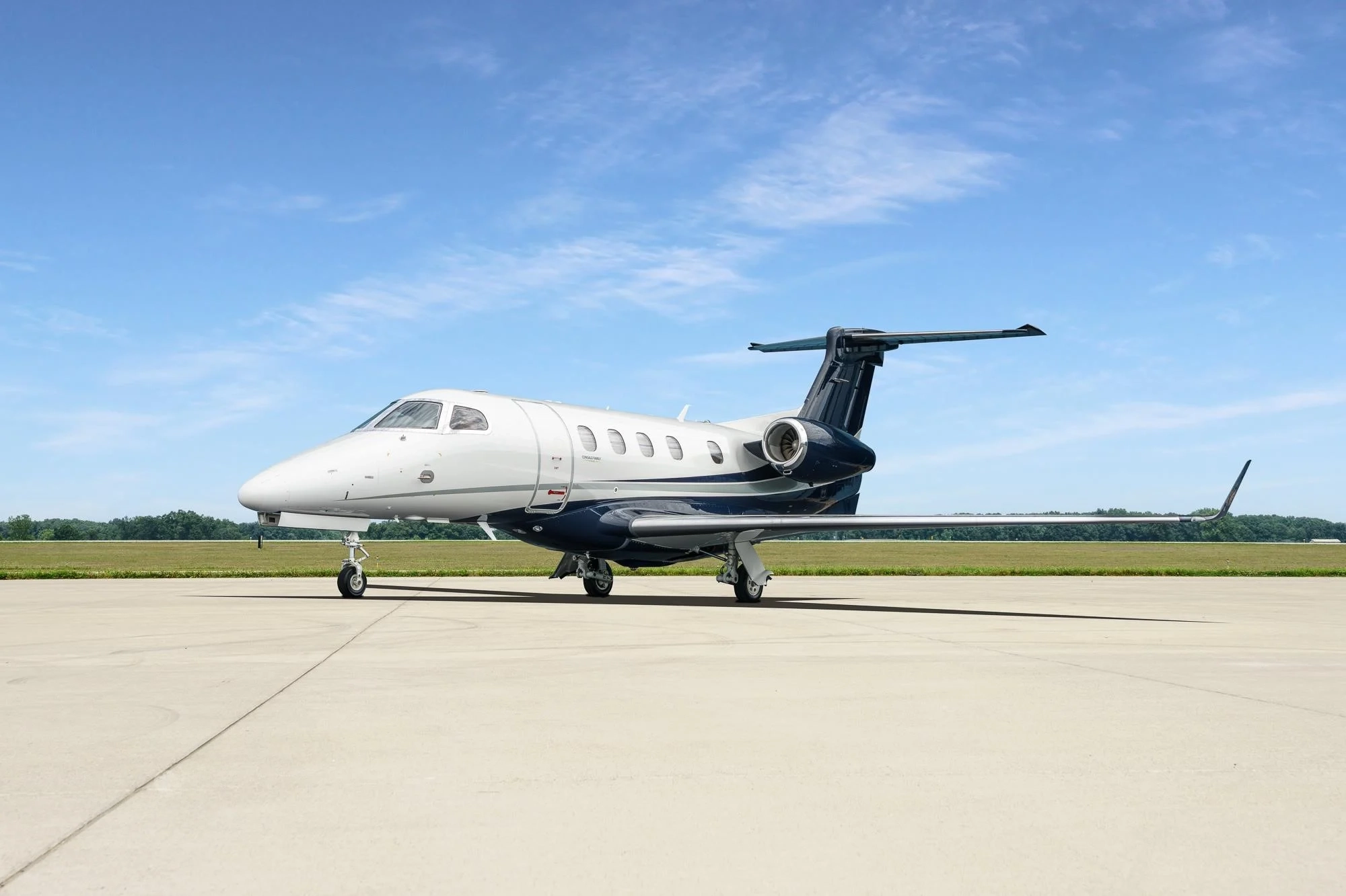 EMBRAER PHENOM 300 2014
