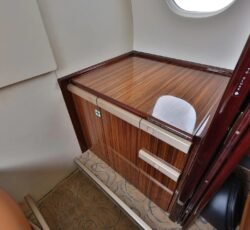 EMBRAER PHENOM 300 2015