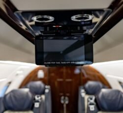 EMBRAER PHENOM 300E 2019