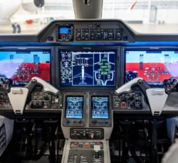 EMBRAER PHENOM 300E 2019