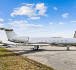 GULFSTREAM G550 2011