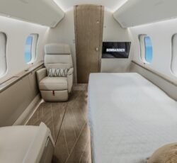 BOMBARDIER GLOBAL 8000 2025