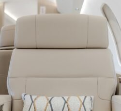BOMBARDIER GLOBAL 8000 2025