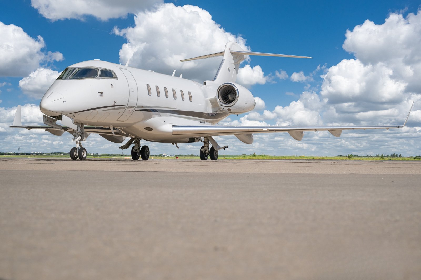 BOMBARDIER CHALLENGER 300 2010
