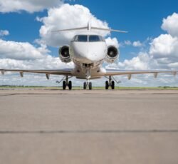 BOMBARDIER CHALLENGER 300 2010