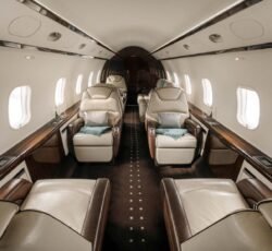 BOMBARDIER CHALLENGER 300 2010