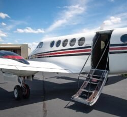 BEECHCRAFT KING AIR B200 1990