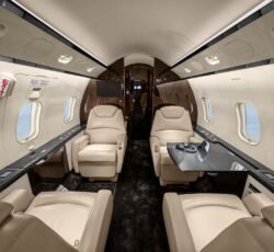 BOMBARDIER CHALLENGER 300 2010