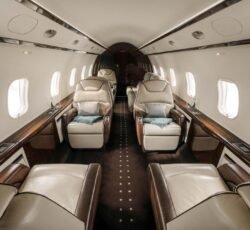BOMBARDIER CHALLENGER 300 2010