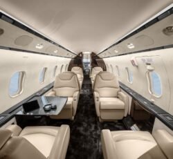 BOMBARDIER CHALLENGER 300 2010