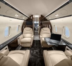BOMBARDIER CHALLENGER 300 2010