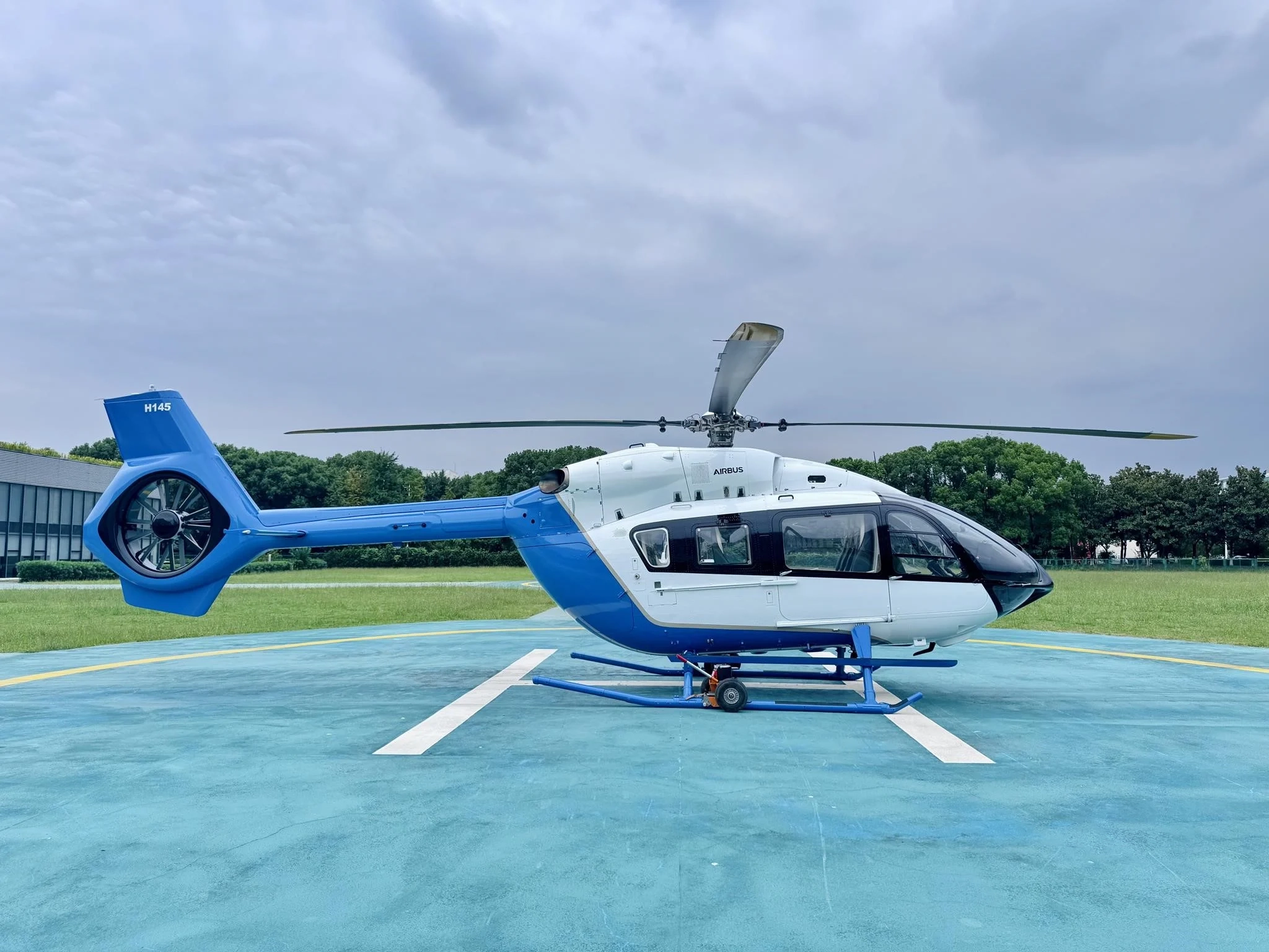 AIRBUS H145 2016