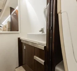 EMBRAER PHENOM 300E 2018