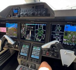 EMBRAER PHENOM 300 2016