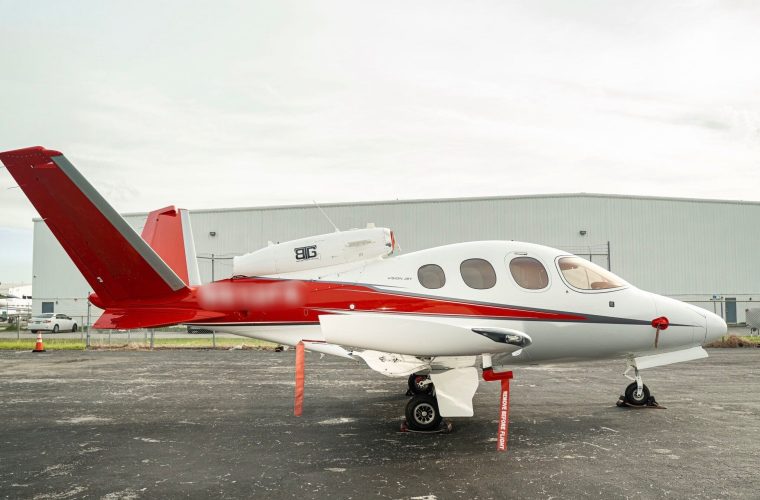 cirrus vision jet a venda